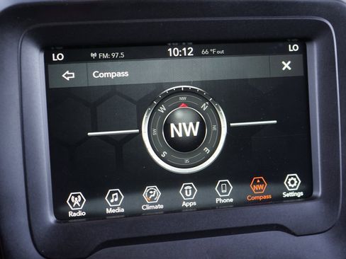 Used 2020 Jeep Renegade Altitude image 25