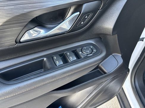 Used 2019 GMC Terrain SLT image 12