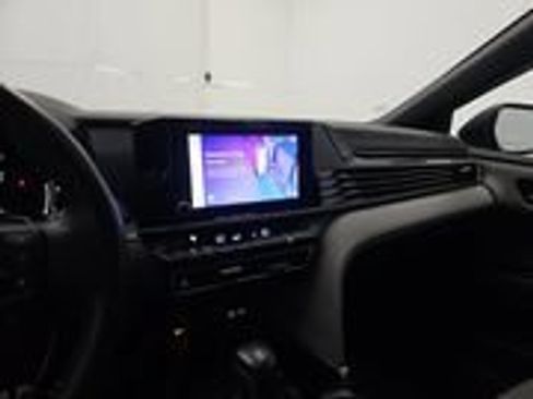 Used 2025 Toyota Camry SE w/ Convenience Package FWD image 12