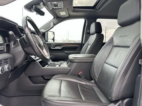 Used 2025 GMC Sierra 3500 Denali w/ Technology Package AWD/4WD image 10