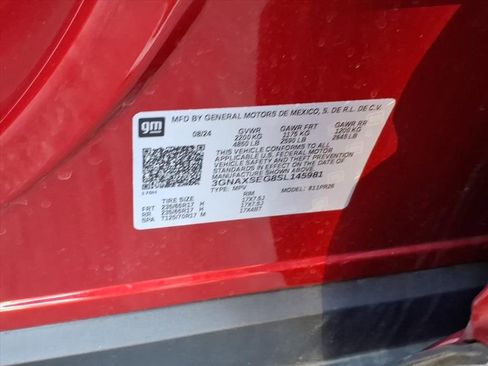 Used 2025 Chevrolet Equinox ACTIV w/ Safety and Technology Package image 32