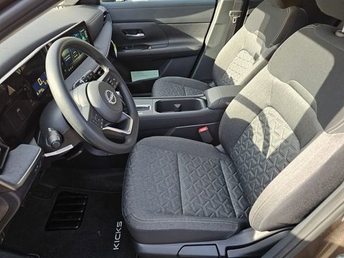 New 2026 Nissan Kicks SV w/ SV Premium Package image 7