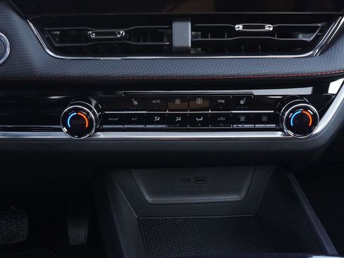 New 2026 Chevrolet Equinox RS image 22