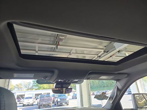 Certified 2024 GMC Sierra 1500 Denali w/ Denali Reserve Package image 13