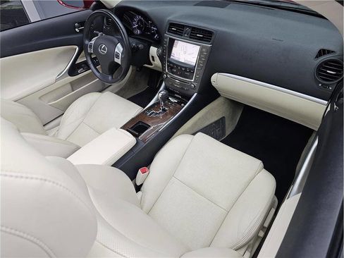 Used 2014 Lexus IS 250C w/ Navigation System Package image 16