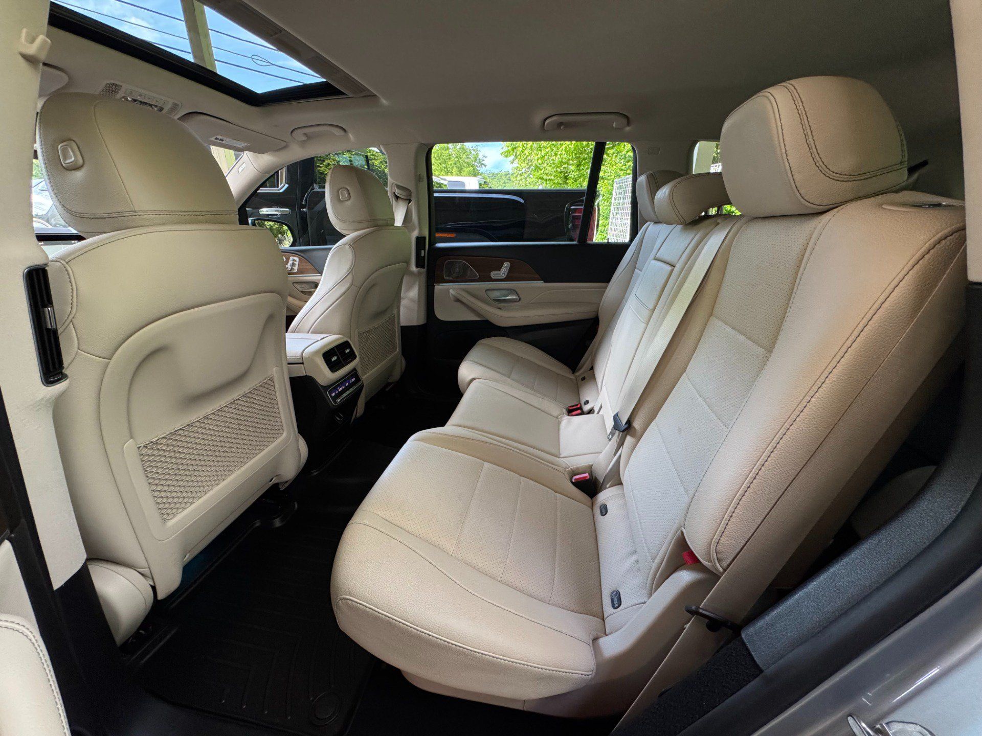 Used 2022 Mercedes-Benz GLS 450 4MATIC image 50