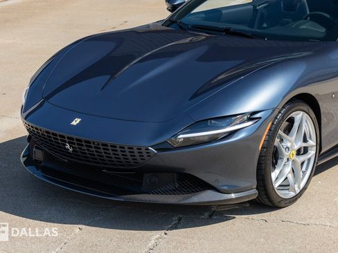 Used 2024 Ferrari Roma Spider RWD image 6