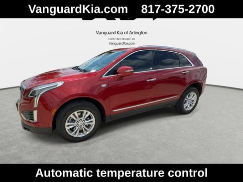 Used 2024 Cadillac XT5 Luxury w/ LPO, Floor Liner Package FWD image 4