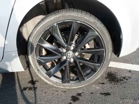 Used 2021 Toyota Corolla SE image 28