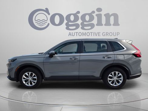 Used 2024 Honda CR-V LX image 3