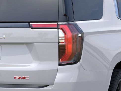New 2025 GMC Yukon Denali Ultimate image 11