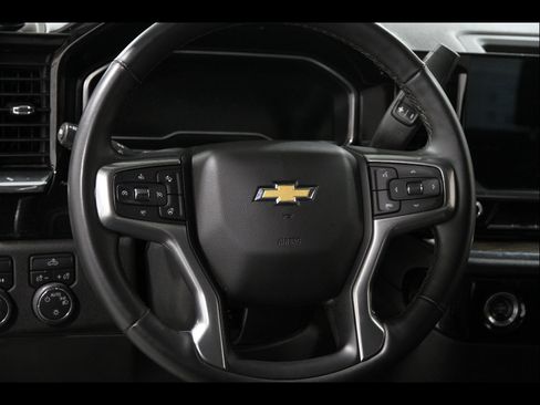 Certified 2023 Chevrolet Silverado 1500 LT AWD/4WD image 8