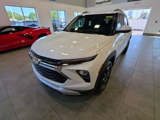 Used 2024 Chevrolet TrailBlazer LT w/ LT Cold Weather Package AWD/4WD video 2