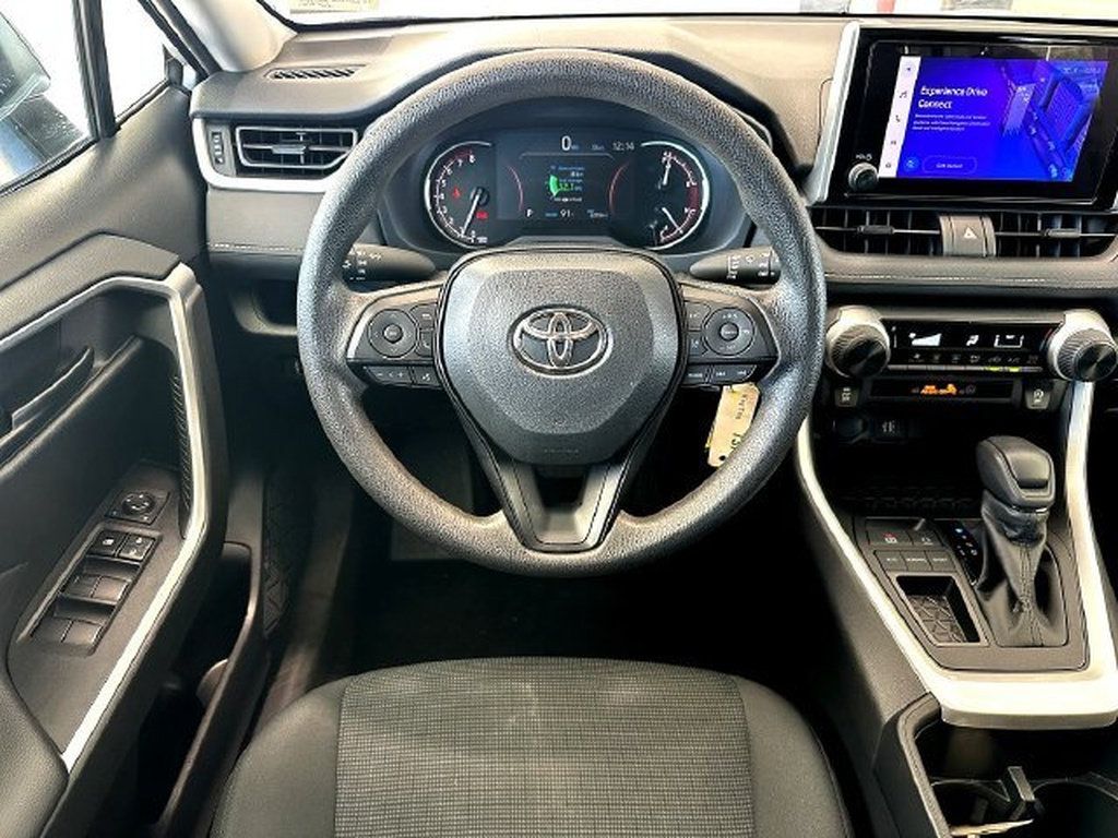 Certified 2025 Toyota RAV4 LE FWD image 20