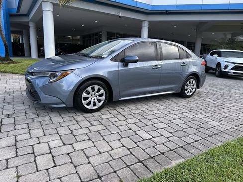Used 2023 Toyota Corolla LE FWD image 31