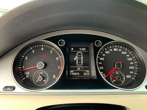 Used 2012 Volkswagen CC Sport FWD image 22