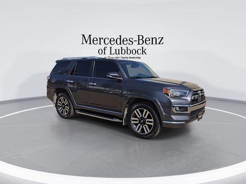 Used 2021 Toyota 4Runner Limited AWD/4WD image 2