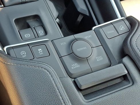 Used 2026 Toyota Grand Highlander AWD image 25