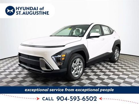 New 2026 Hyundai Kona SE image 1