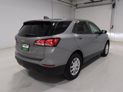 Used 2023 Chevrolet Equinox LS AWD/4WD image 9