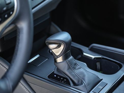 Used 2025 Lexus ES 350 FWD image 20