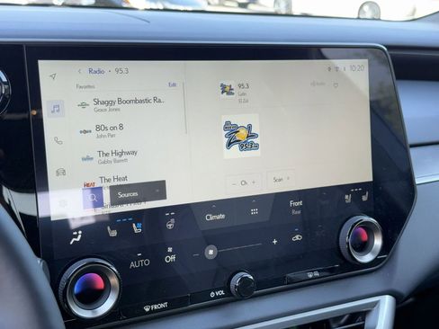 Used 2026 Lexus RX 350 Premium w/ Accessory Package (Z1) FWD image 23