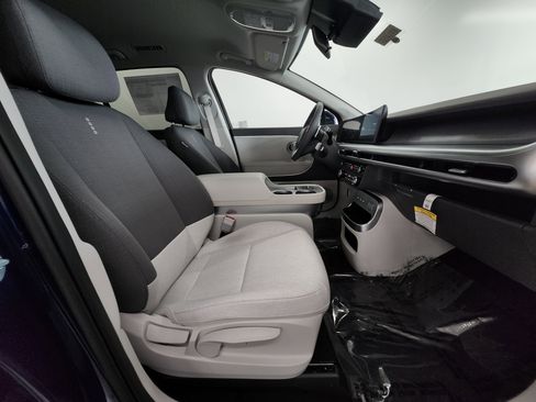 New 2026 Hyundai Ioniq 9 S image 18