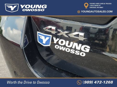 Used 2022 Jeep Grand Cherokee Overland w/ Luxury Tech Group IV AWD/4WD image 35
