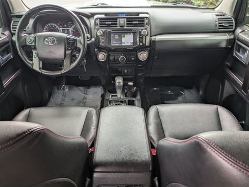 Used 2017 Toyota 4Runner TRD Off-Road Premium AWD/4WD image 17