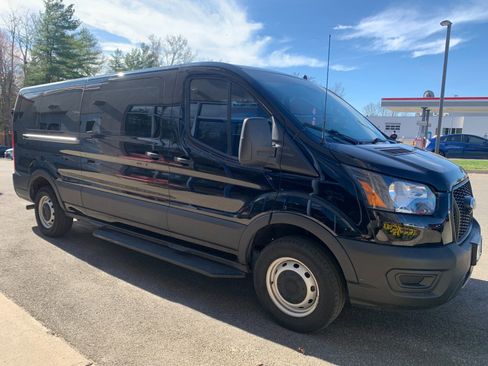 Used 2023 Ford Transit 350 XL image 3