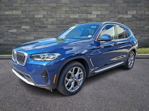 Used 2023 BMW X3 xDrive30i w/ Premium Package w/ZPA AWD/4WD image 3