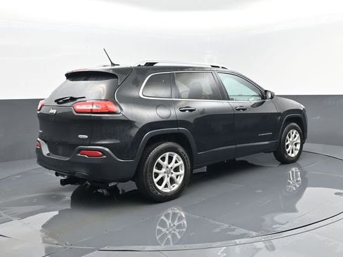 Used 2016 Jeep Cherokee Latitude w/ Cold Weather Group AWD/4WD image 21