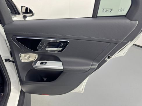 Used 2023 Mercedes-Benz GLC 300 w/ Pinnacle Trim Package image 50