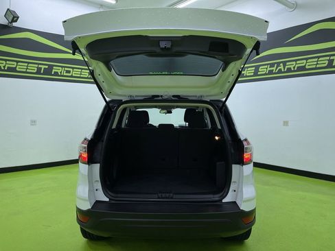 Used 2018 Ford Escape S image 9