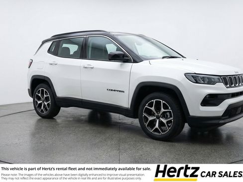 Used 2025 Jeep Compass Limited image 1