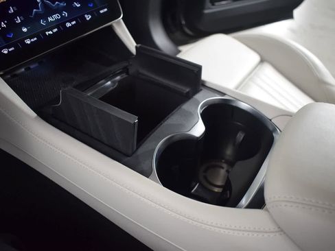 Certified 2024 Maserati Grecale Modena AWD/4WD image 34