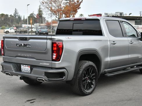 Used 2025 GMC Sierra 1500 Elevation w/ Elevation Premium Package image 8