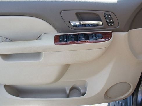 Used 2014 Chevrolet Silverado 3500 LTZ w/ LTZ Plus Package image 29