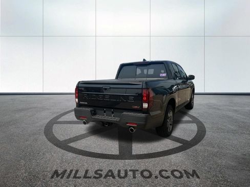 Used 2024 Honda Ridgeline TrailSport image 4