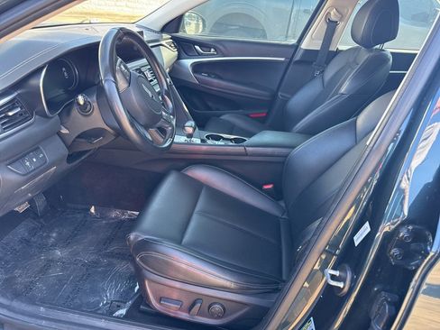 Used 2022 Genesis G70 2.0T image 9