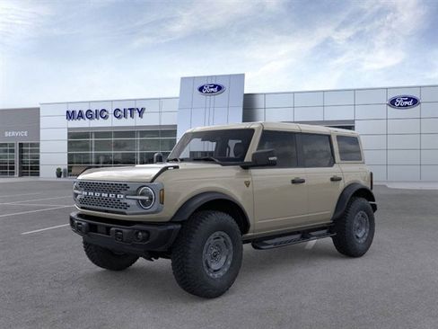 New 2025 Ford Bronco Badlands AWD/4WD image 1