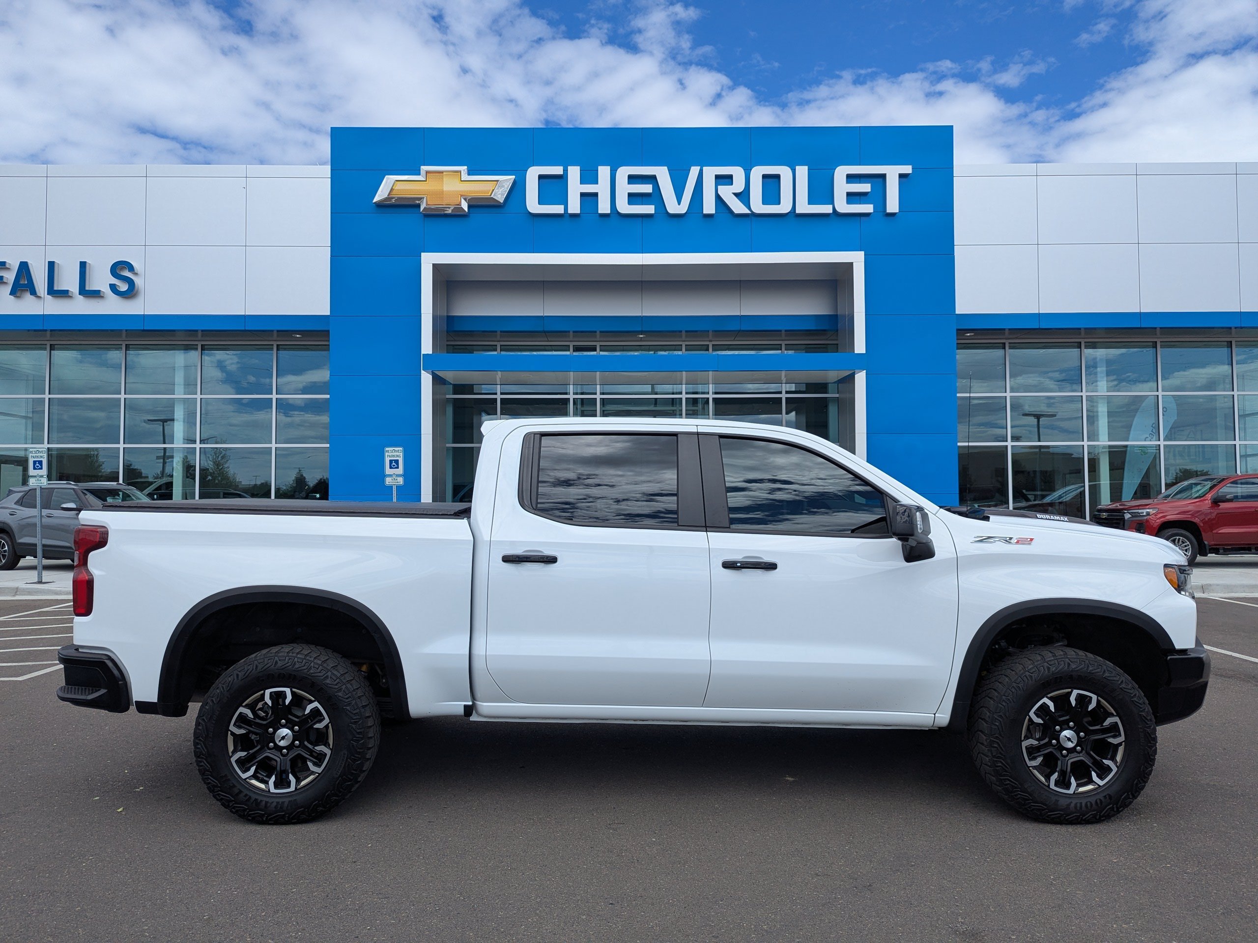 Certified 2024 Chevrolet Silverado 1500 ZR2 AWD/4WD image 40