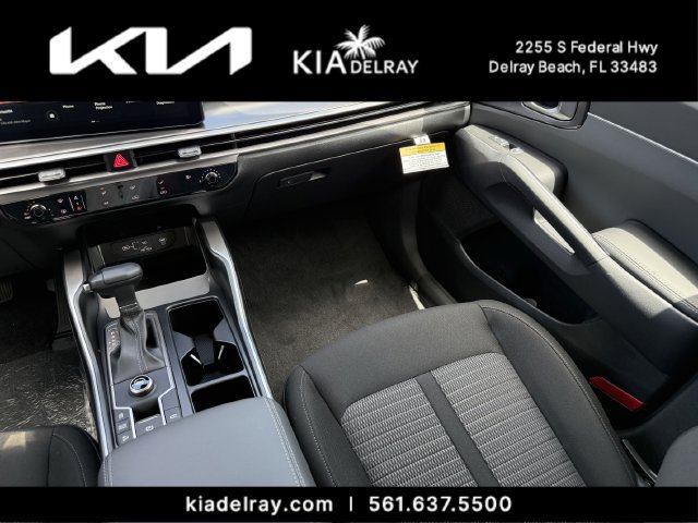 New 2026 Kia Sorento LX FWD image 13