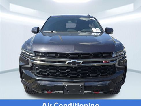 Used 2022 Chevrolet Suburban Z71 w/ Luxury Package image 15