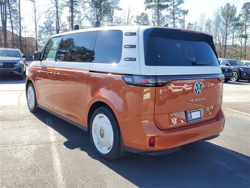 New 2025 Volkswagen ID. Buzz 1st Edition image 5