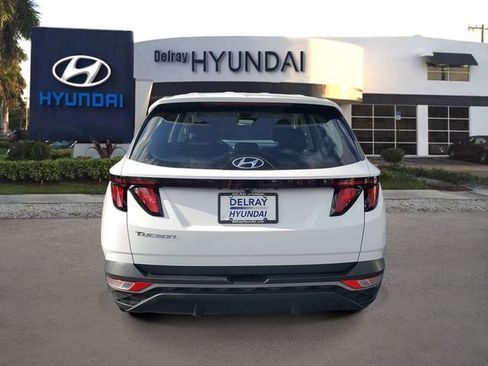 Certified 2024 Hyundai Tucson SE FWD image 5