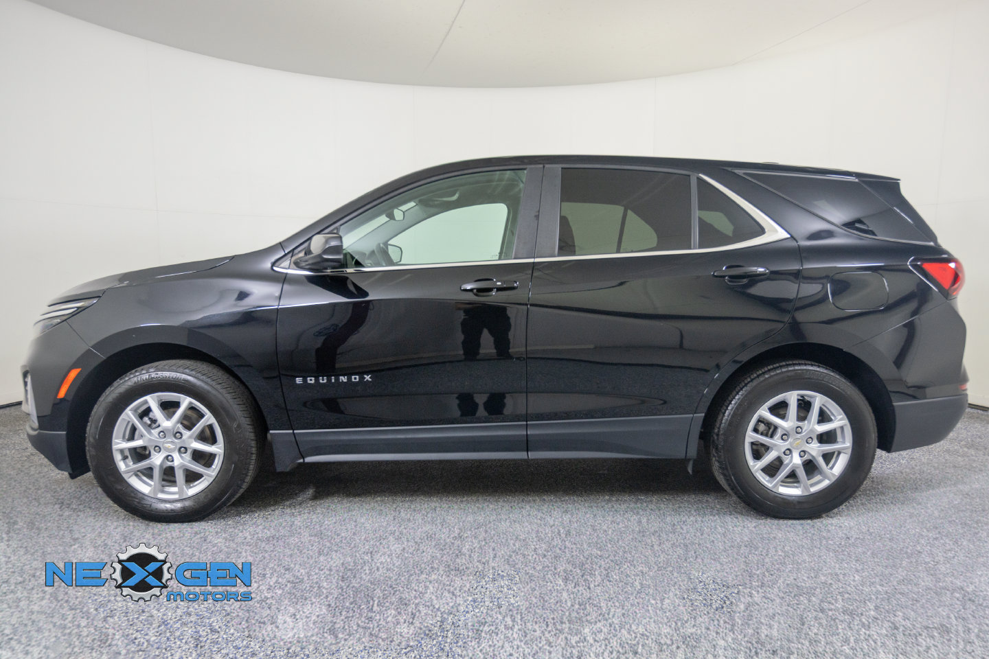 Used 2024 Chevrolet Equinox LT AWD/4WD image 26