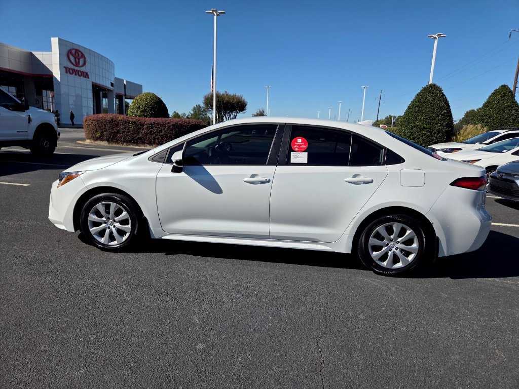 New 2027 Toyota Corolla LE FWD image 4