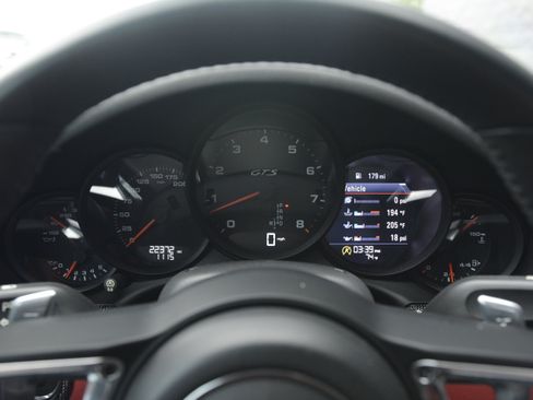 Used 2018 Porsche 911 Carrera GTS RWD image 17
