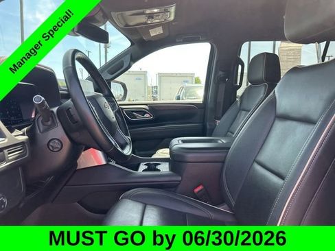 Used 2024 Chevrolet Suburban Premier AWD/4WD image 15
